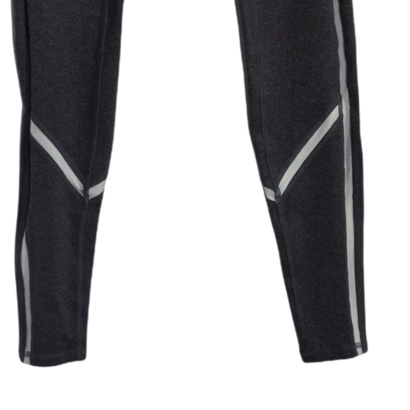 Alo YOGA Continuity Gray White Stripe Leggings - Picture 3 of 8